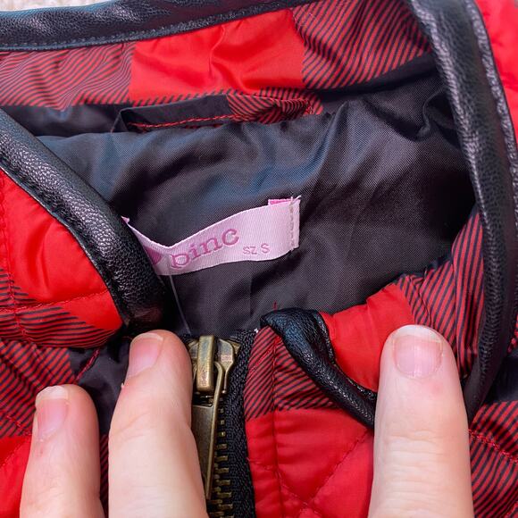 Pinc Premium Red and Black Plaid Puffer Vest Small - Picture 2 of 9